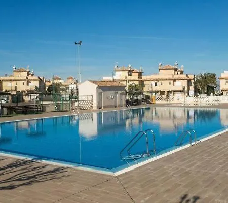 Bungalow Cerca Playa Apartment